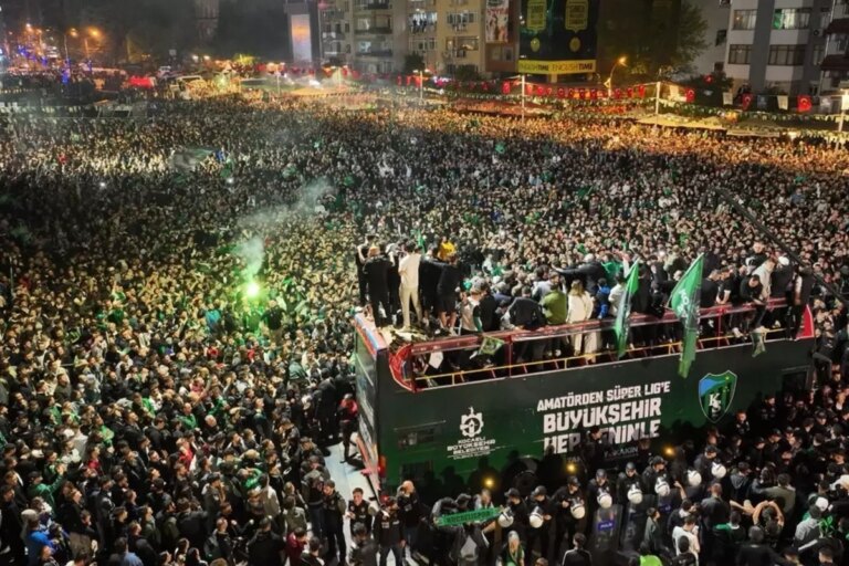 kocaelispordan-kadikoye-cikartma-biletler-3-dakikada-satildi-QnMYSaUp.jpg
