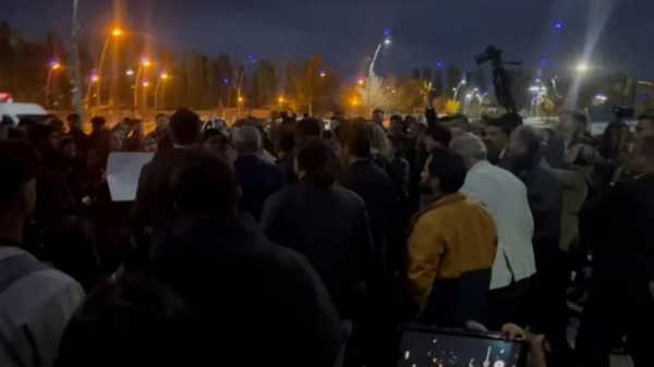 rojin kabaisi soran ogrencilere darp RO6yeaz1.jpg